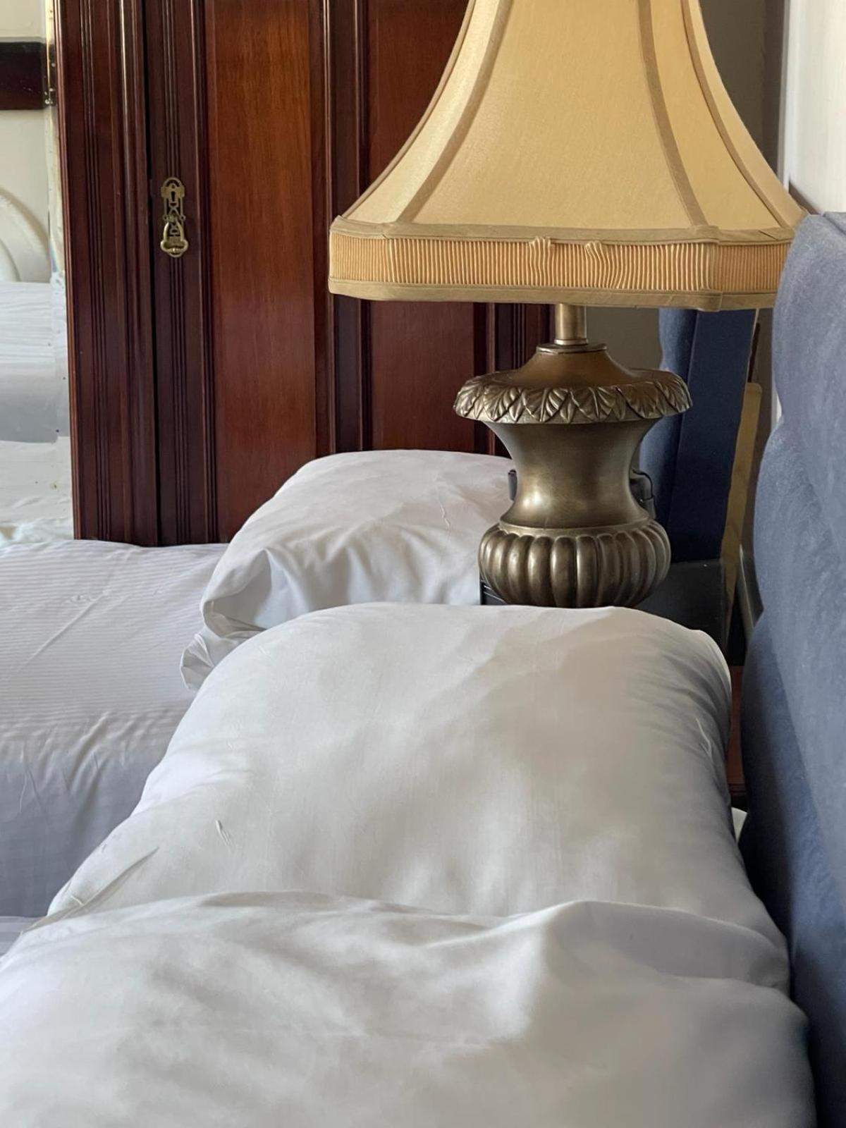 Bed and Breakfast Charlemont House Moy Exterior foto